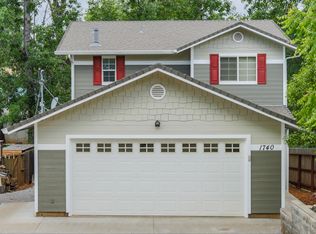 1740 Los Flores St, Shasta Lake, CA 96019