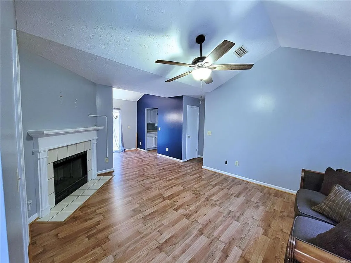 Building Photo - 3248 Meadow Walk Ln