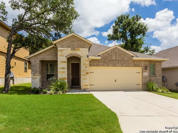 5818 Quiet Glen Dr, San Antonio, TX 78240