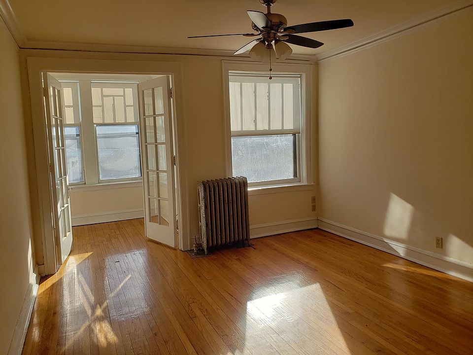 1st image of 3544 W Leland Ave #2