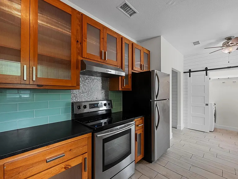 4401 Speedway St #114 — Photo 5