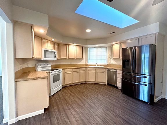 4th image of 1419 Cowiche Ct