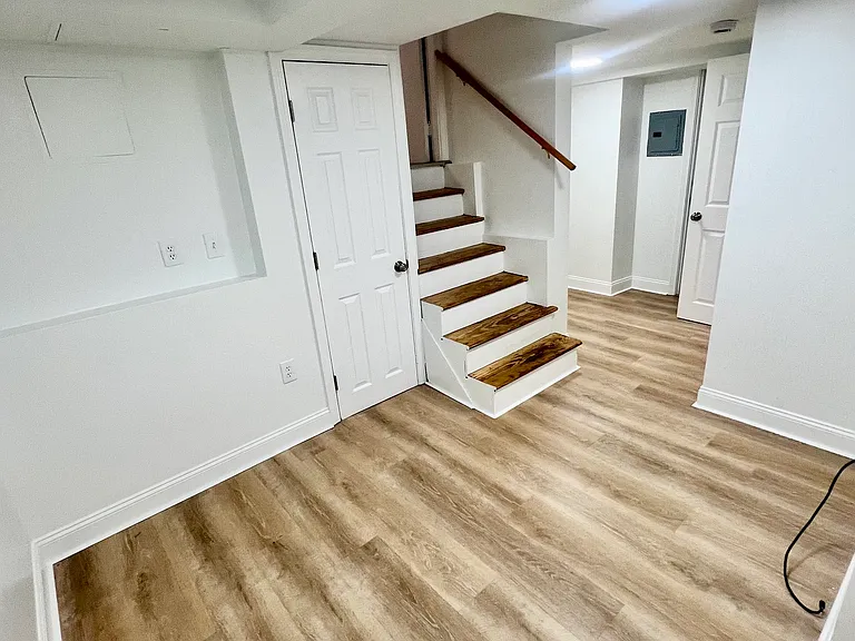 400 Newton St #6 — Photo 11