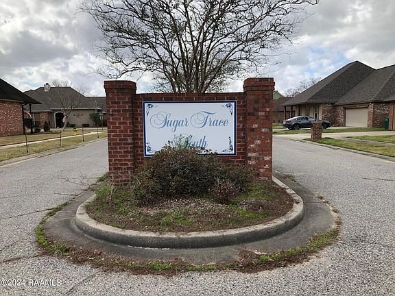 2nd image of 102 Barksdale Dr