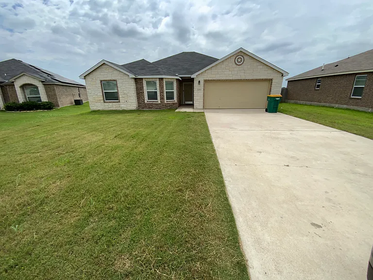2543 Valley Forge Dr — Photo 1
