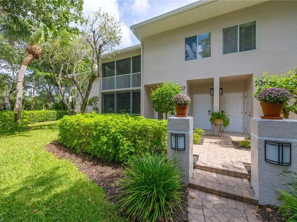 5818 Glencove DR #103, NAPLES, FL 34108