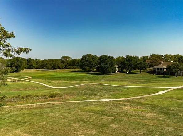 7882 Seneca Lake Rd, Ozawkie, KS 66070