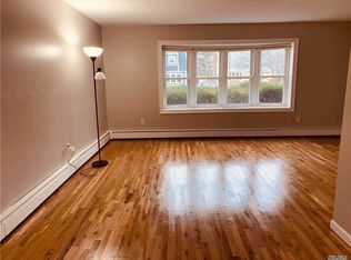 1438 Northridge Ave, Merrick, NY 11566