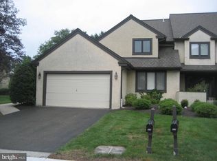 939 Hedgerow Ct, Blue Bell, PA