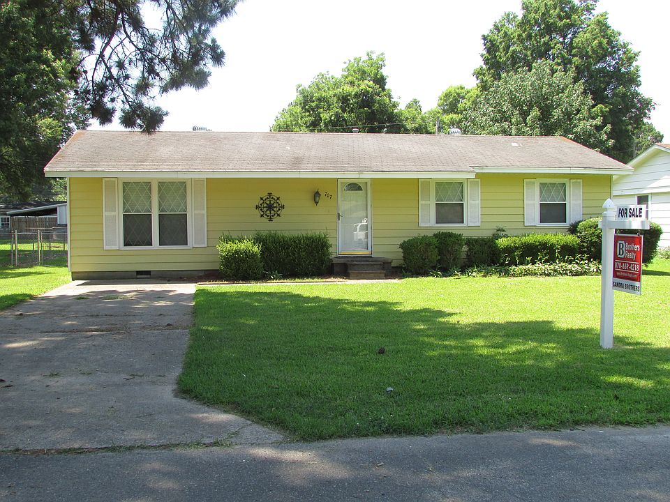 1st image of 707 W 12th St