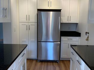 1101 Salisbury Dr, Cincinnati, OH 45226