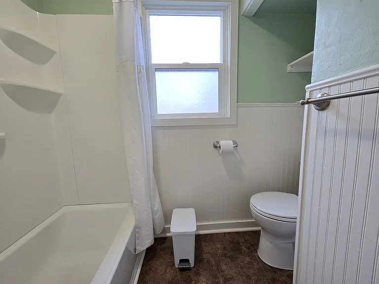 Full size tub.