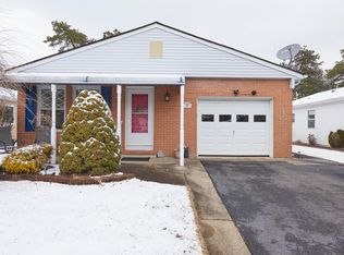 27 Gorginio Dr, Toms River, NJ 08757