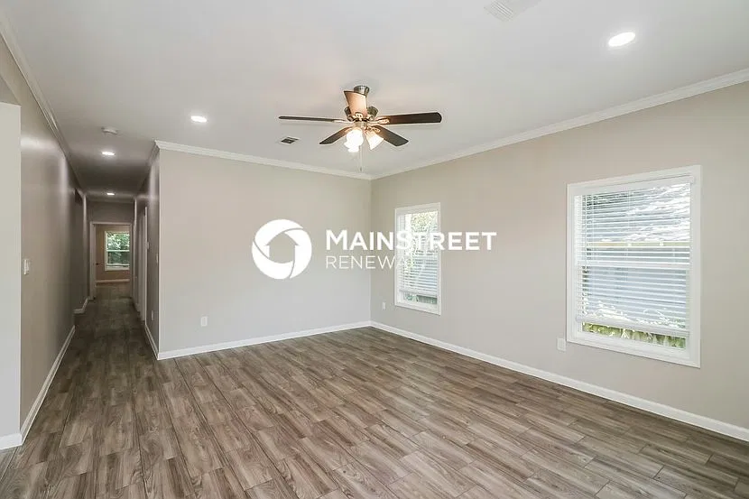 774 Dillard St — Photo 4