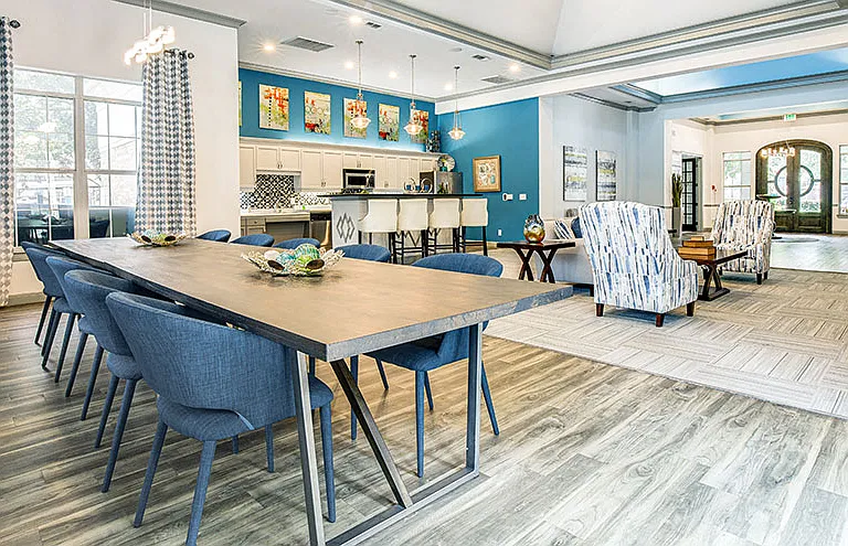 Towne Crossing Apartments — Photo 16