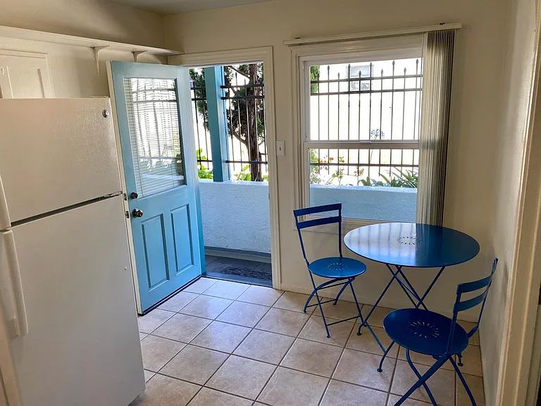 306 Cliff St #5 — Photo 2