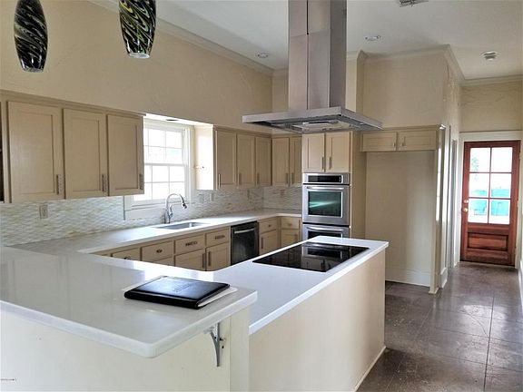 2nd image of 109 Copperwood Xing
