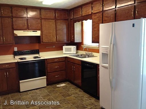 2nd image of 167 Eastbrook Dr