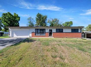 1253 Dielman Rd, Saint Louis, MO 63132