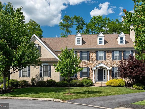 2nd image of 531 McGraw Ln