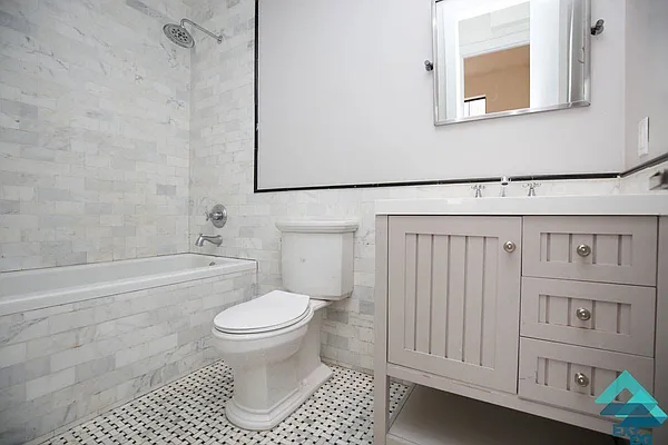 Rented by EXR | media 6