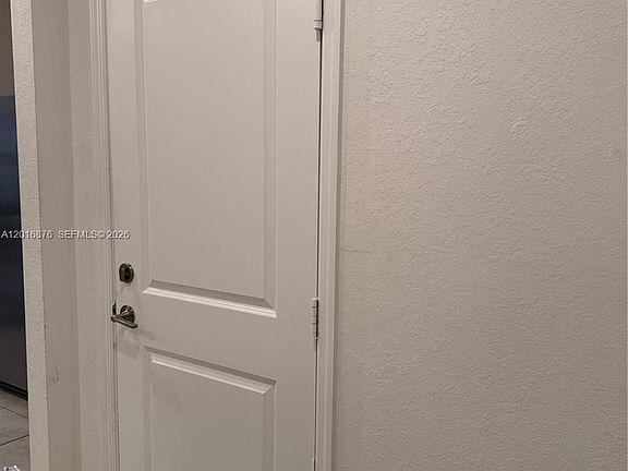4th image of 28615 SW 129th Ct