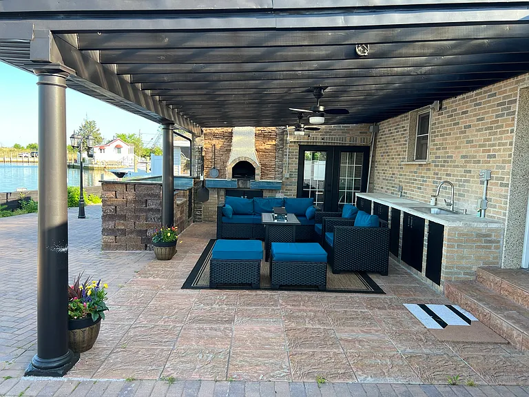1 Sands Ln — Photo 12