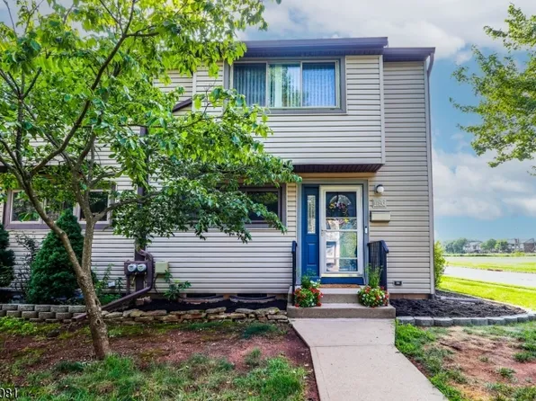 496 Brookside Ln, Hillsborough Twp., NJ 08844