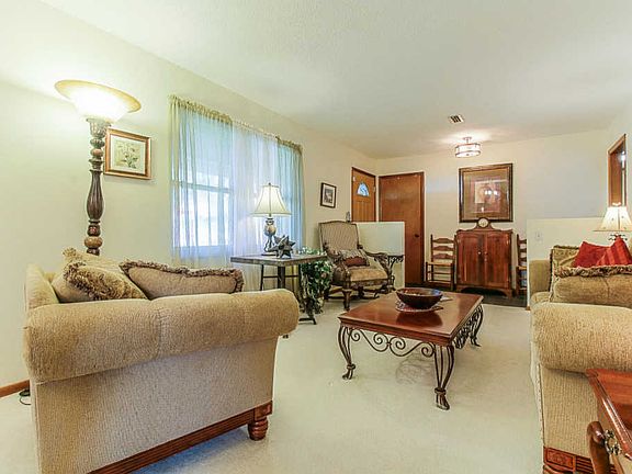 5th image of 6300 Trailhead Cir