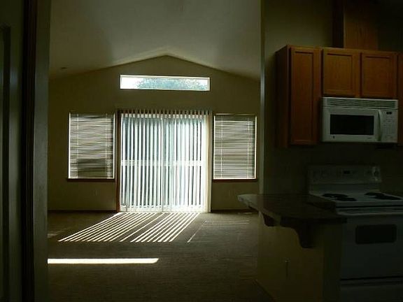 Front Roomo