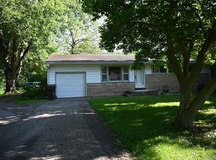 45225 Bemis Rd, Belleville, MI 48111