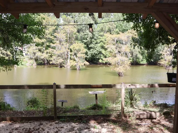 410 Lakeview Dr, Cleveland, TX 77327