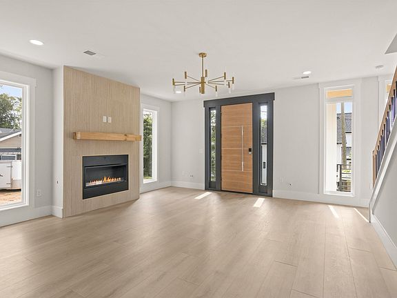3rd image of 4 Hartsell St