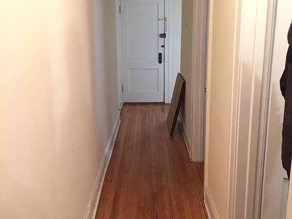 3rd image of 1148 W Montana St #102