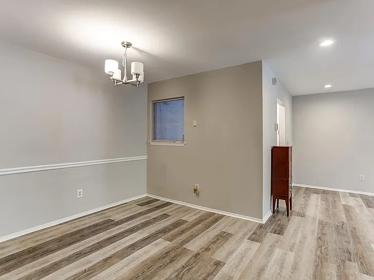 2512 Huntingdon Chase — Photo 9