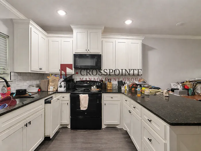 429 W Vance St — Photo 5