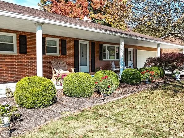 126 Brandy Dr, Marietta, OH 45750