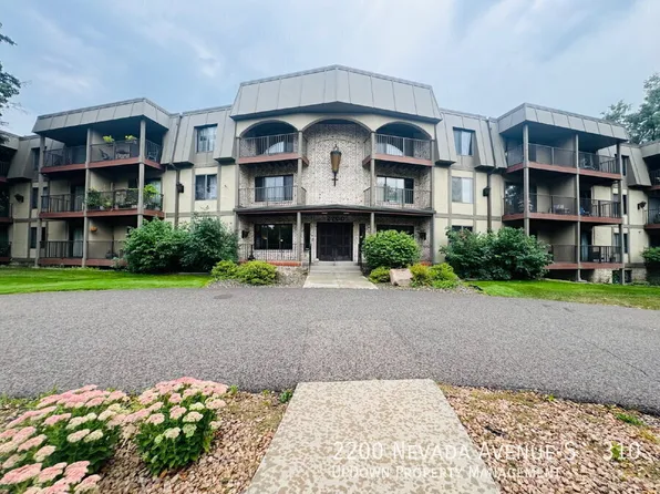 2200 Nevada Ave S, Saint Louis Park, MN