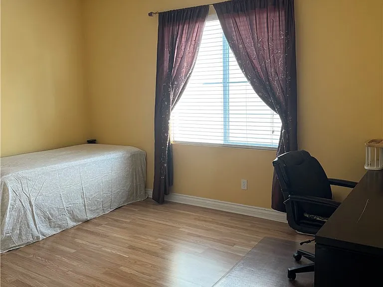 21 Foxcrest — Photo 10