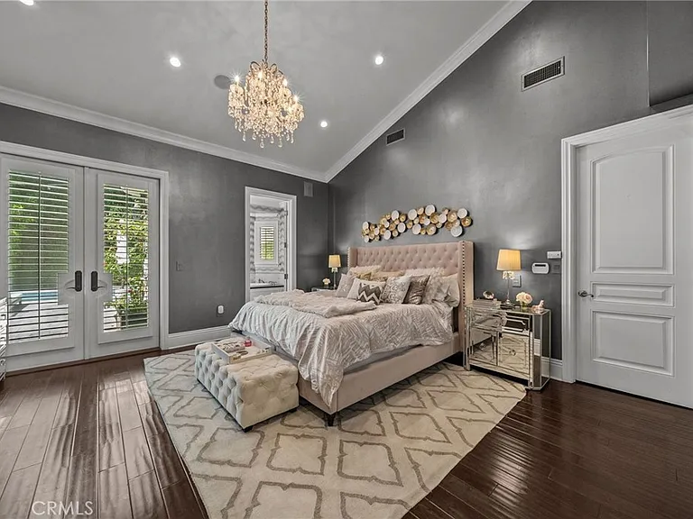 4917 Edgerton Ave — Photo 23