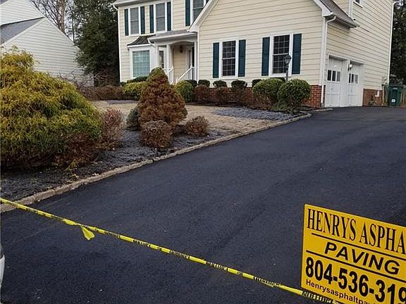 3rd image of 8412 Atterbury Dr