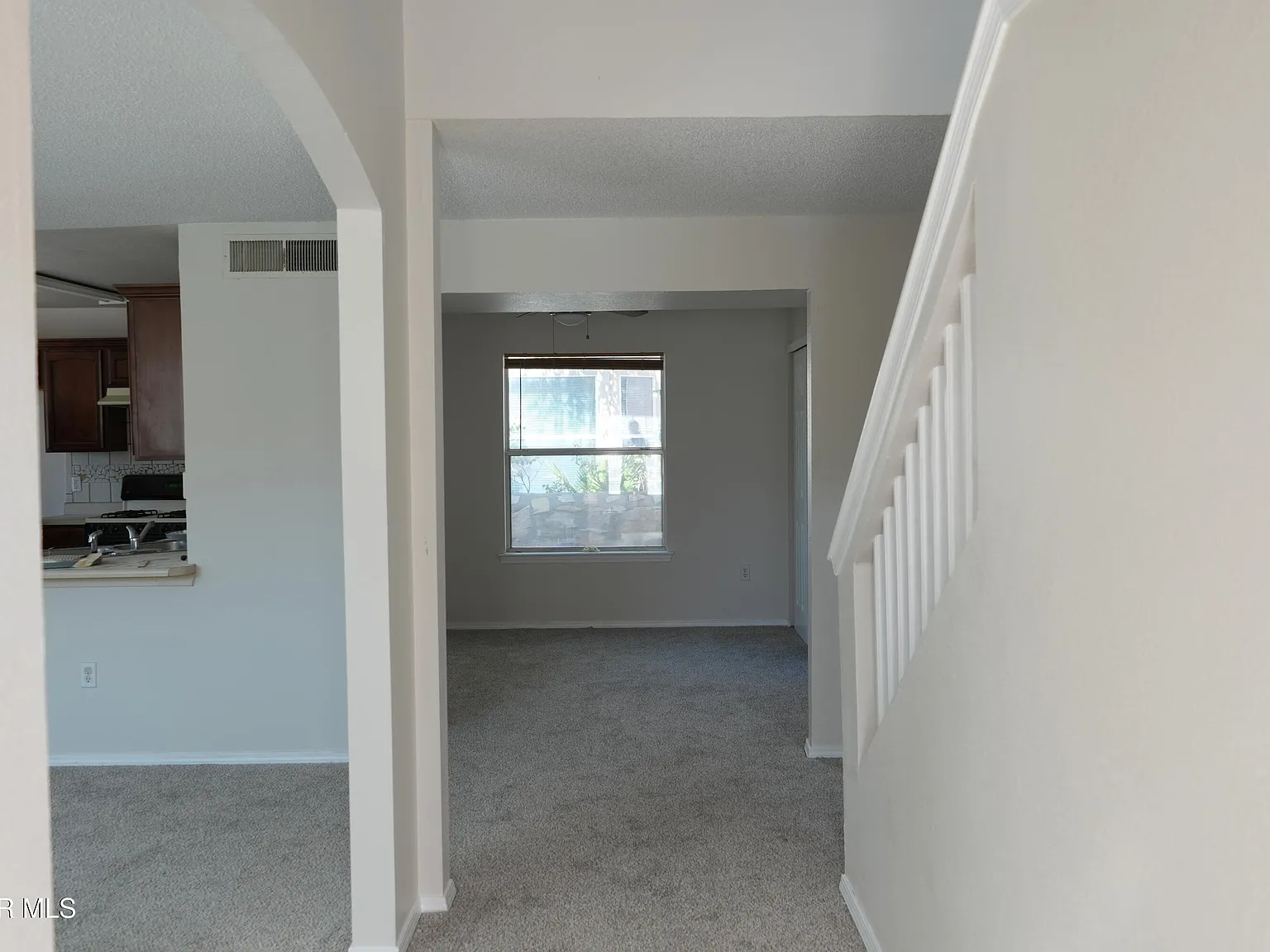 4 bed, 2.5 bath, 2034 sqft, $1,675 — Photo 2