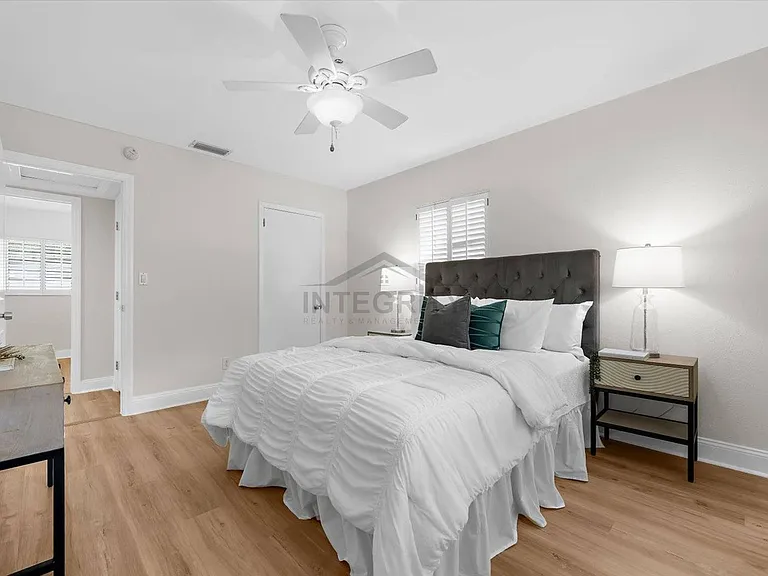 3315 W Beaumont St — Photo 45