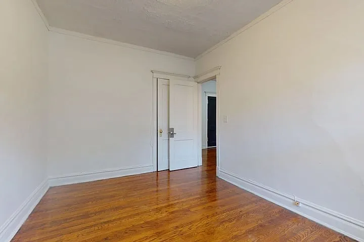 Greenwood 5201 — Photo 42