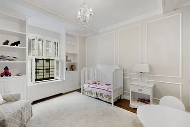 Sold by Ann Weintraub, Ltd.