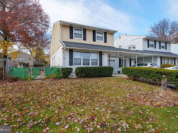 2nd image of 737 E Birchtree Ln