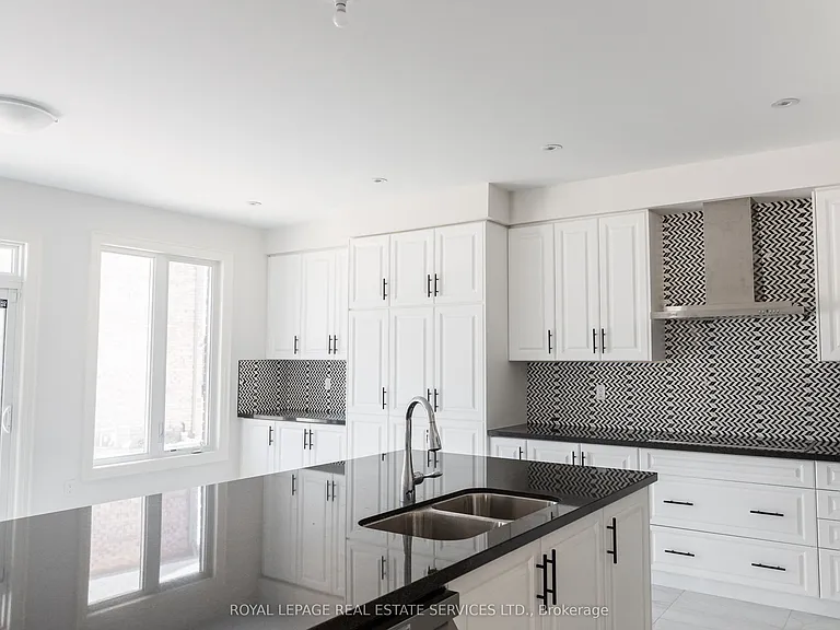 406 Humphrey St — Photo 6