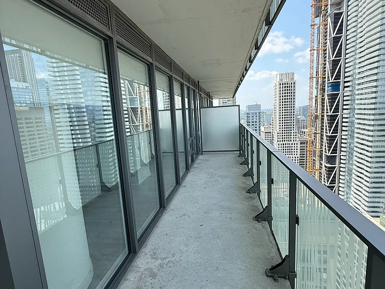 42 Charles St E #4008 — Photo 11