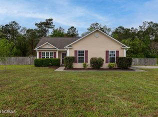109 Cherry Grove Dr, Richlands, NC 28574