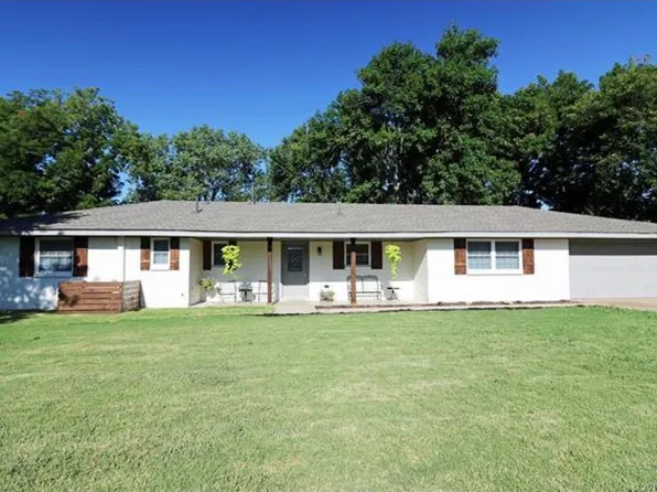 1507 Saddle Ln, Bartlesville, OK 74006